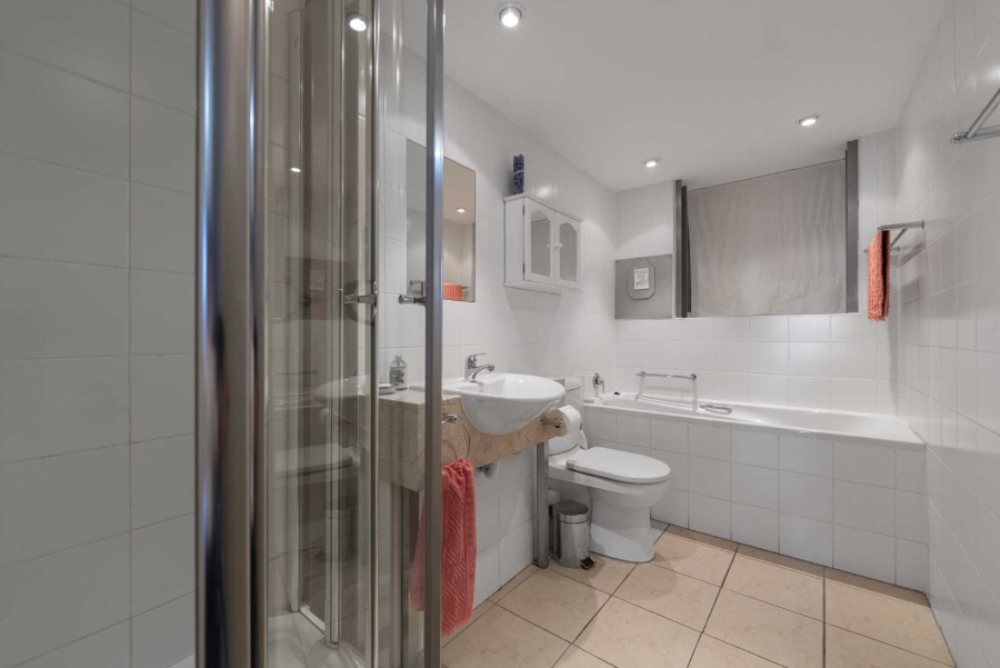 2 Bedroom Property for Sale in Cape Town City Centre Western Cape
